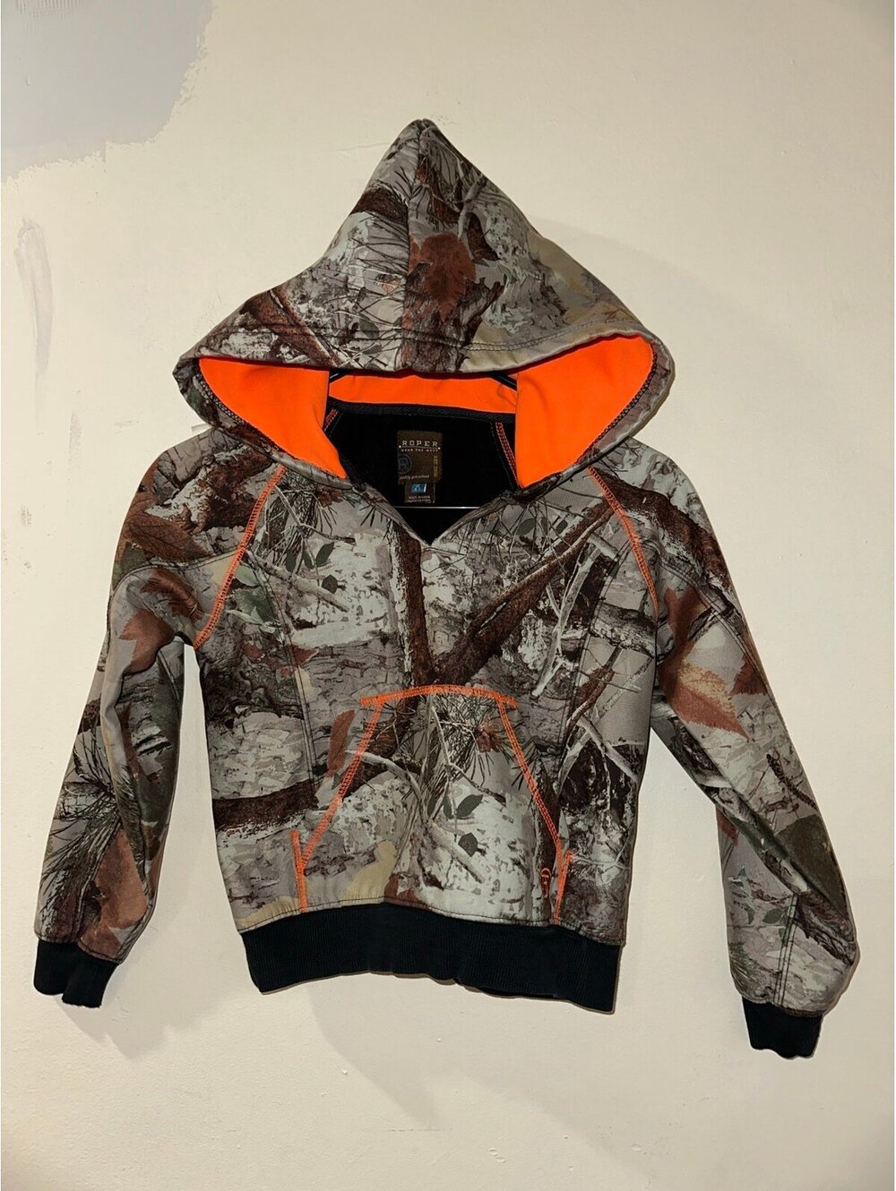 Roper camo hoodie size small 6/7